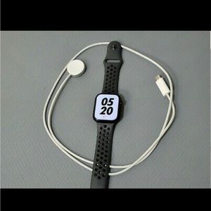 Apple Watch Nike Series 7 45mm Midnight Aluminum Case with Anthracite/Black